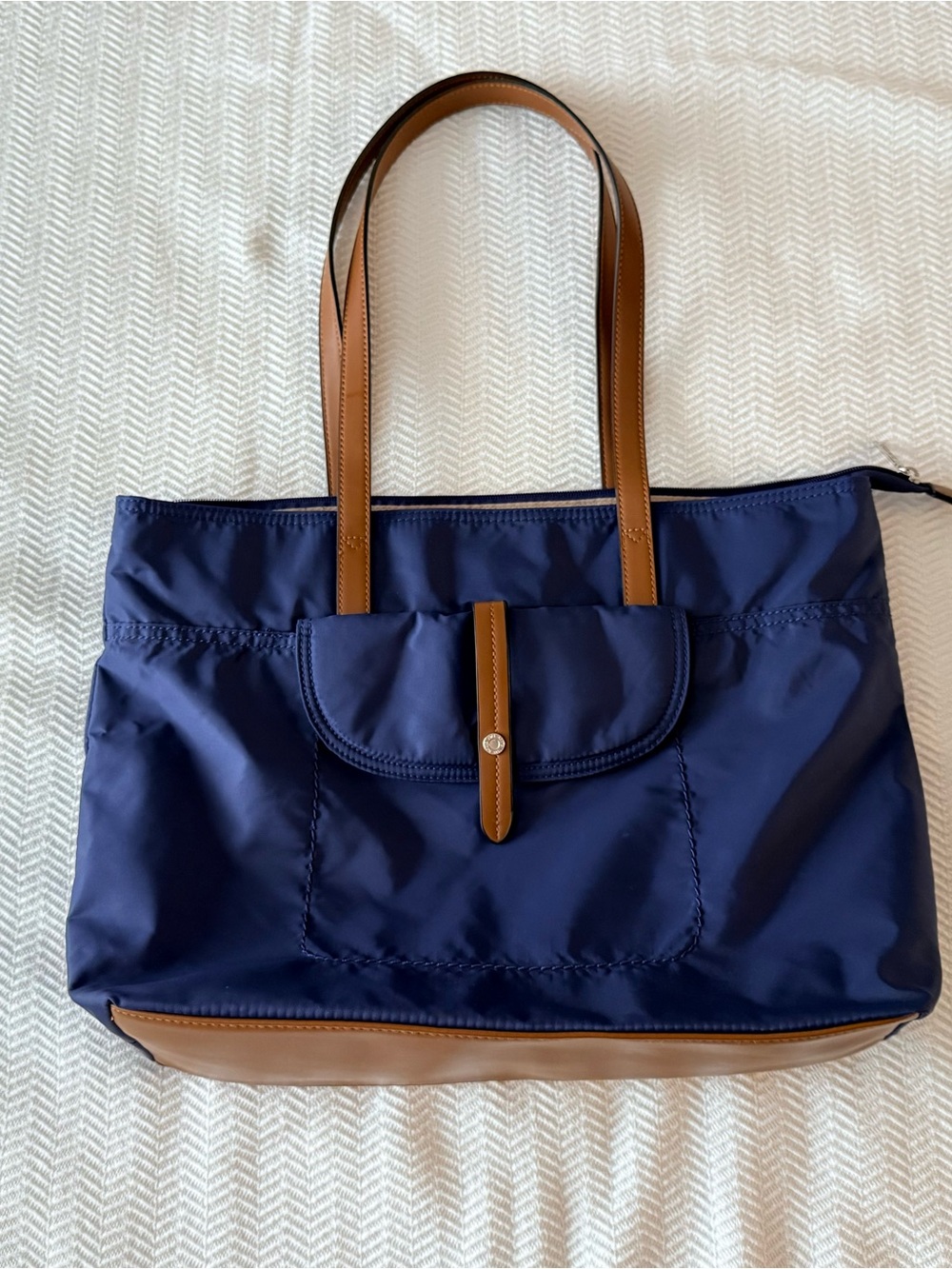 Roots 1973 Navy and Brown Women's Tote Bag - Everyday Nylon Carryall